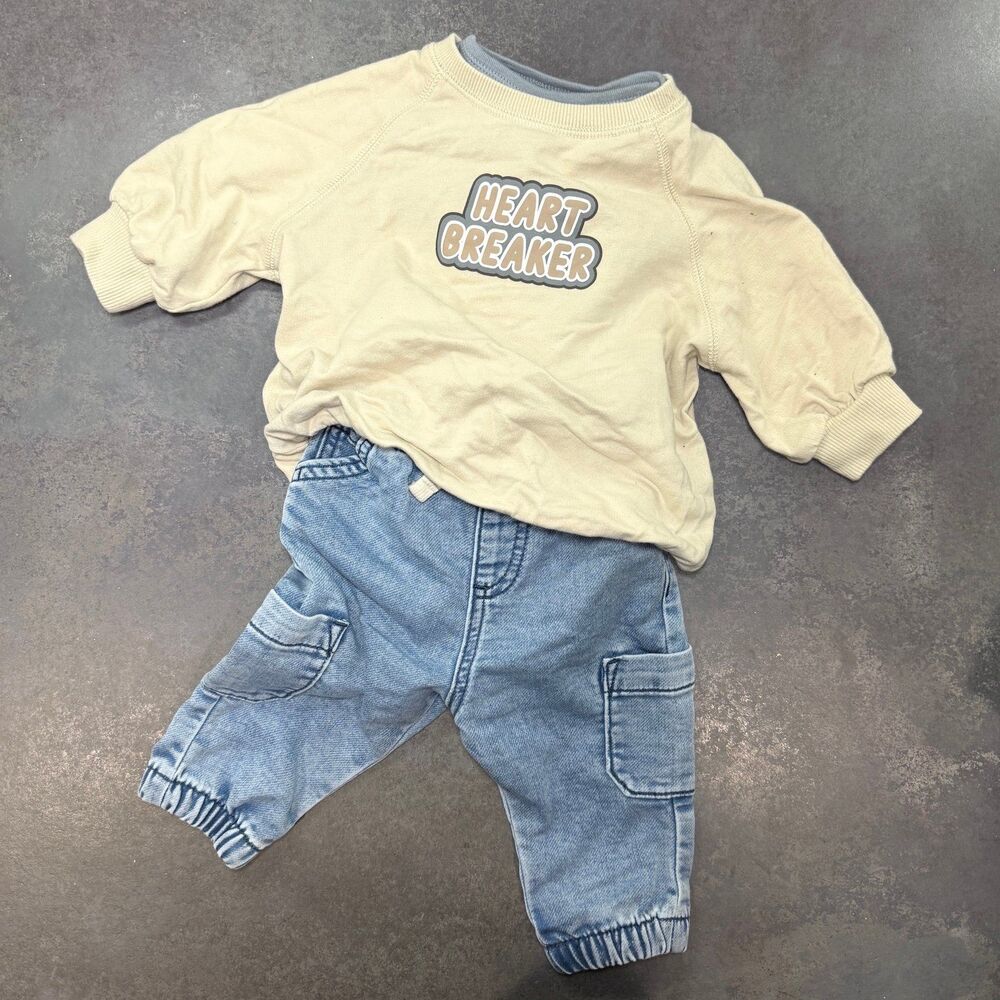 Cotton On Baby 3-6M Heart Breaker 3-Piece Set Sweatshirt Jogger Onesie